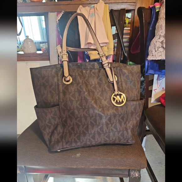 Michael Kors tote purse **well used** - Picture 1 of 5